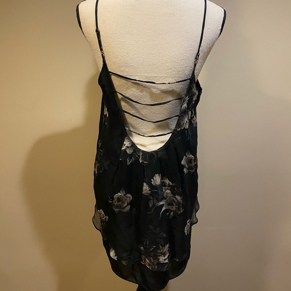 Chaser Black Floral High Low Tank Top - Picture 6 of 8